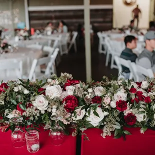 Su-V Expressions - Head Table