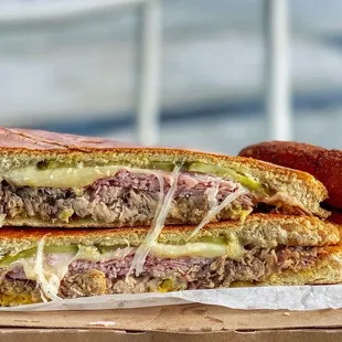 Cuban Sandwich / Croquetas