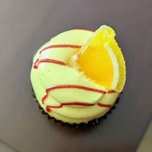 Raspberry Lemonade Cupcake | Instagram: @telephonesmoothie