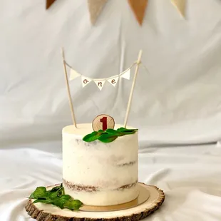 Semi-naked carrot cake