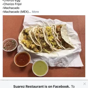 a picture of a plate of tacos