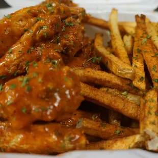 food, fried chicken, bbq wings, poultry, fried chicken wings, chicken, bbq chicken, chicken wings and fried chicken, chicken wings