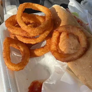 Onion rings $4