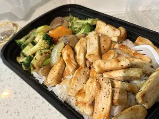 Oishii Hibachi + Sushi