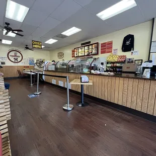  the inside of a fast food restaurant