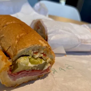 Sarducci Hot Sub
