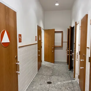 4/29/23 Plenty of bathrooms