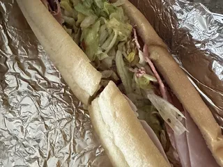 Mama Dilo's Deli