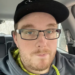 Chris L.