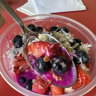 Unicorn Pitaya Bowl