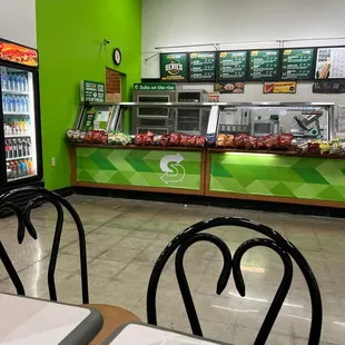 The counter to the subway in the bed customer service