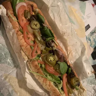 1 hr before closing. Thank you kind auntie for filling it up!