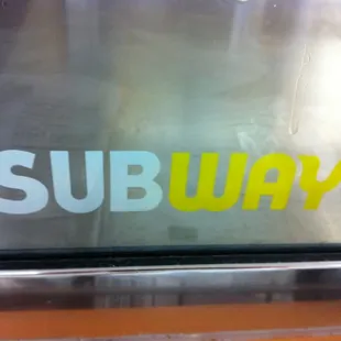 the subway logo on the side of a subway bus