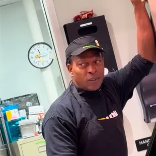 Guy that shouldn't work there. Insulted me and the police and never gave me my sandwich or my refund.