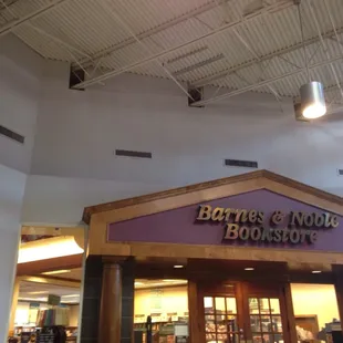 the entrance to barnes &amp; noble bookstore