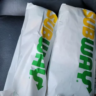 3 ft loooooooonnnnggggggssss!