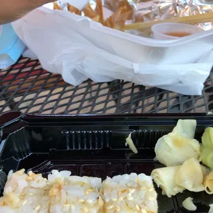 Build Your own roll, 6 wontons &amp; miso soup for $20