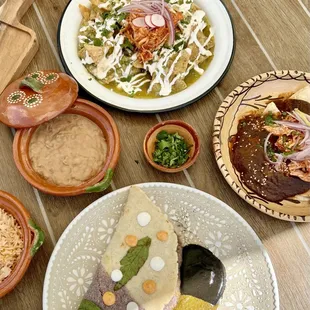 Gorgeous plateware  @littlebitesatx on IG