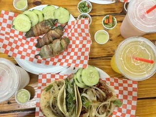 Tacos Y Tortas El Chilango