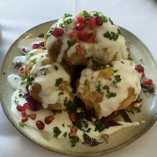 Roasted cauliflower with tahini and lemon