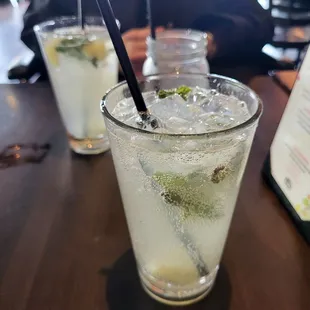 Pineapple mojito