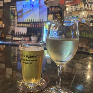 Sud&apos;s Scorpion Pilsner and Sauvignon Blanc