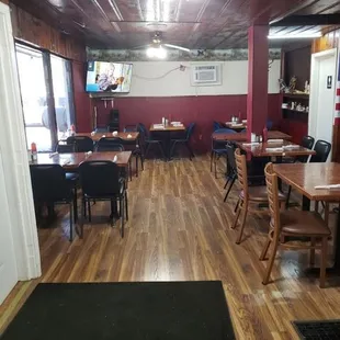 SPACEY, CLEAN AND YUMMY.