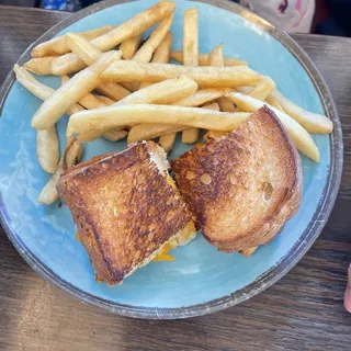 Kid's Grilled Cheese with Fries
