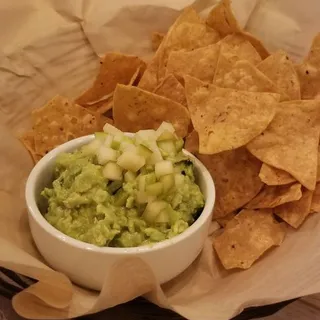 Chips with Apple Guacamole