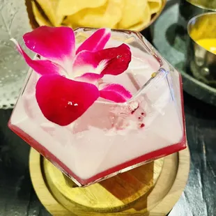 Lovely presentation mixologist