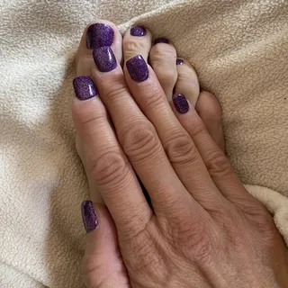 Tina D.