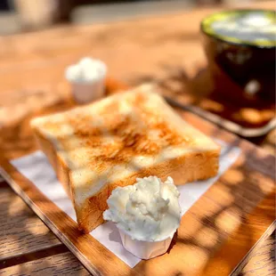 Toast with spread. I got the jalapeño + artichoke spread and the garlic + herb + cheese spread.
