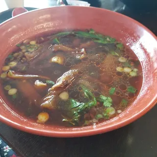 Stew Beef Glass Noodle Soup With Brown Sauce