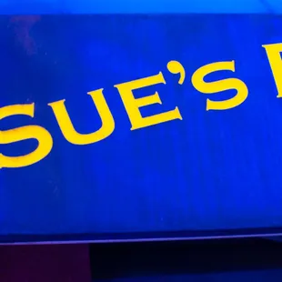 a sign for sue&apos;s produce