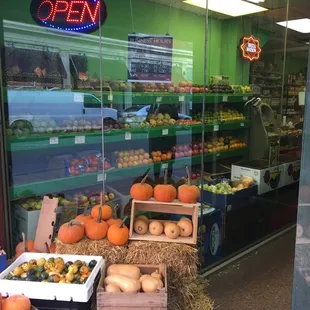 Entrance with seasonal selections up front