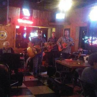 Chocolate crackers live band