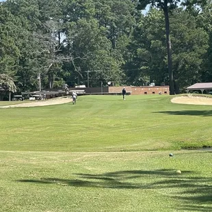 9th looking at the Clubhouse.