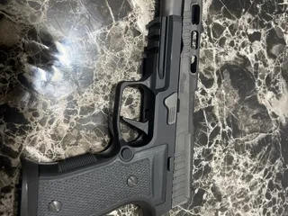 Superior Pawn and Gun