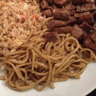 Steak &amp; lo mein