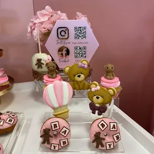 a display of teddy bears