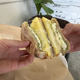 Pesto Provolone Sandwich