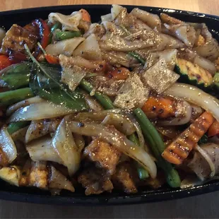 19. Drunken Noodles w/ tofu