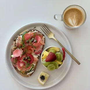Salmon toast and seasonal fruit cup