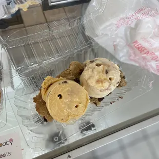 Chocolate chip cookies topped with Pecan praline, and butter pecan ice cream