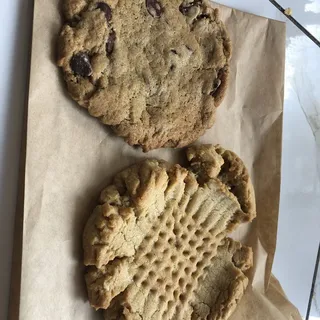 Chocolate Chip Cookie