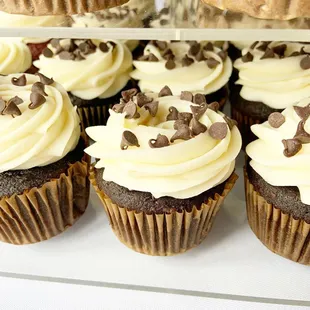 a display of cupcakes