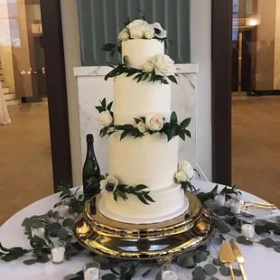 Double quad stack wedding cake