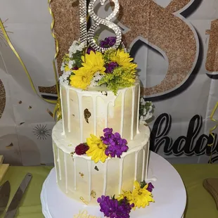 2 tier birthday cake