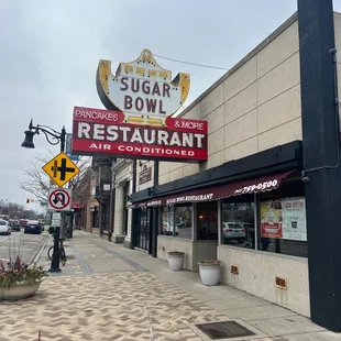 Classic take on old school diners