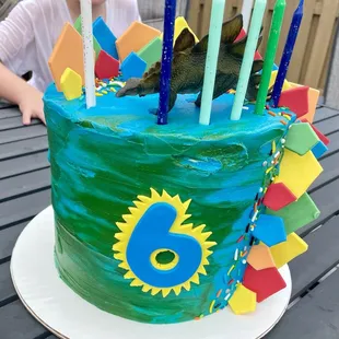 Stegosaurs cake
